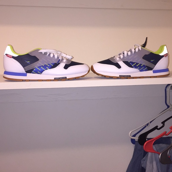 Classic Reebok never worn - Picture 3 of 8